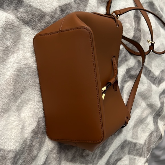 Lauren by Ralph Lauren Tan Bucket Bag - Picture 5 of 7